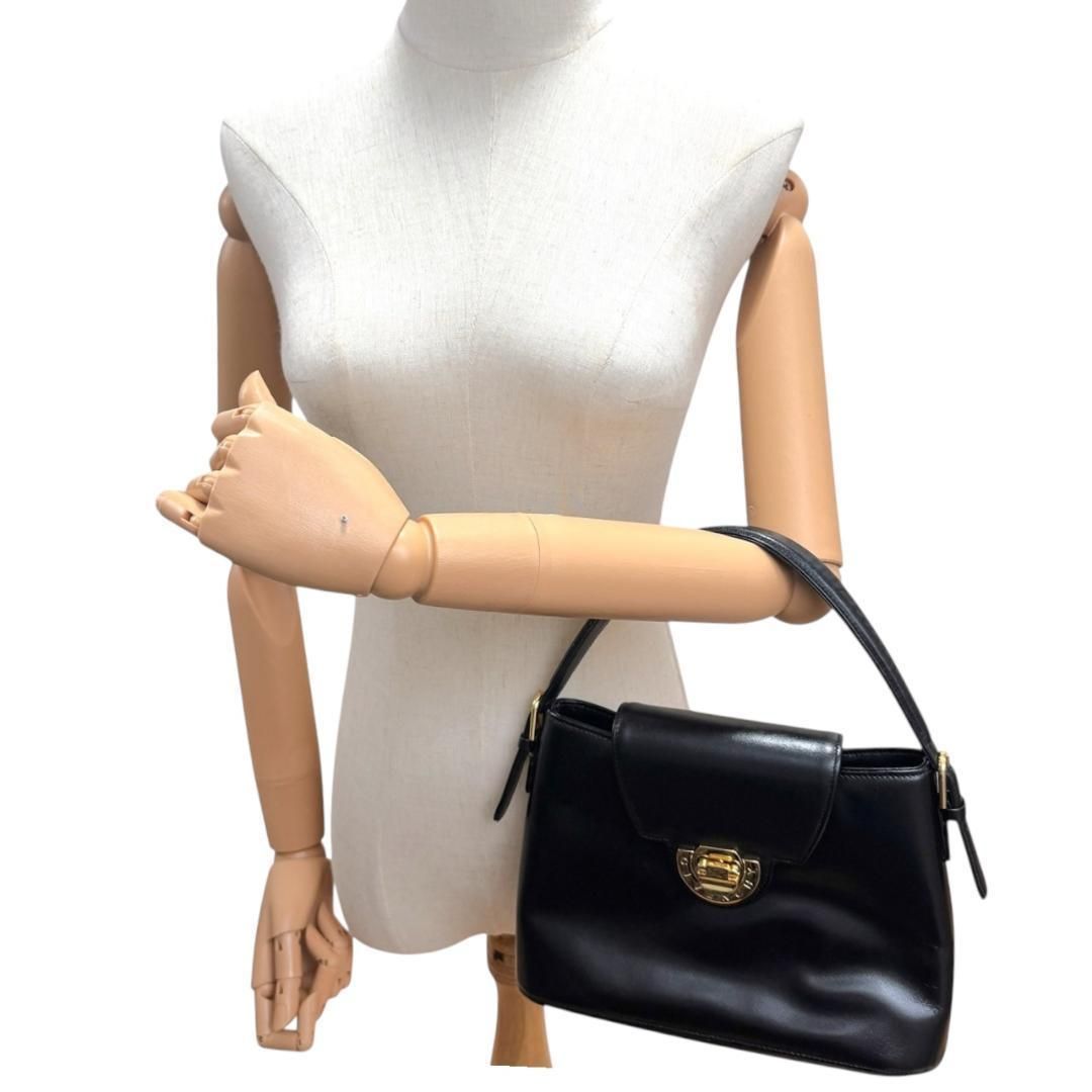 GIVENCHY ジバンシー ハンドバッグ フォーマル レザー ブラック 冠婚