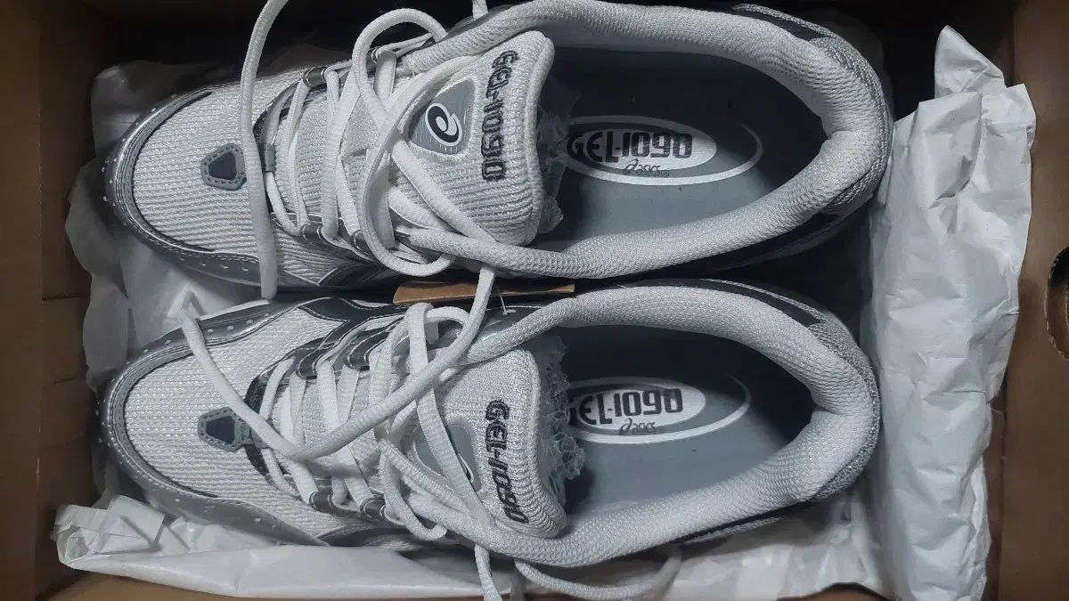 正規品 アシックス ゲル 1090 白 シルバー スニーカー