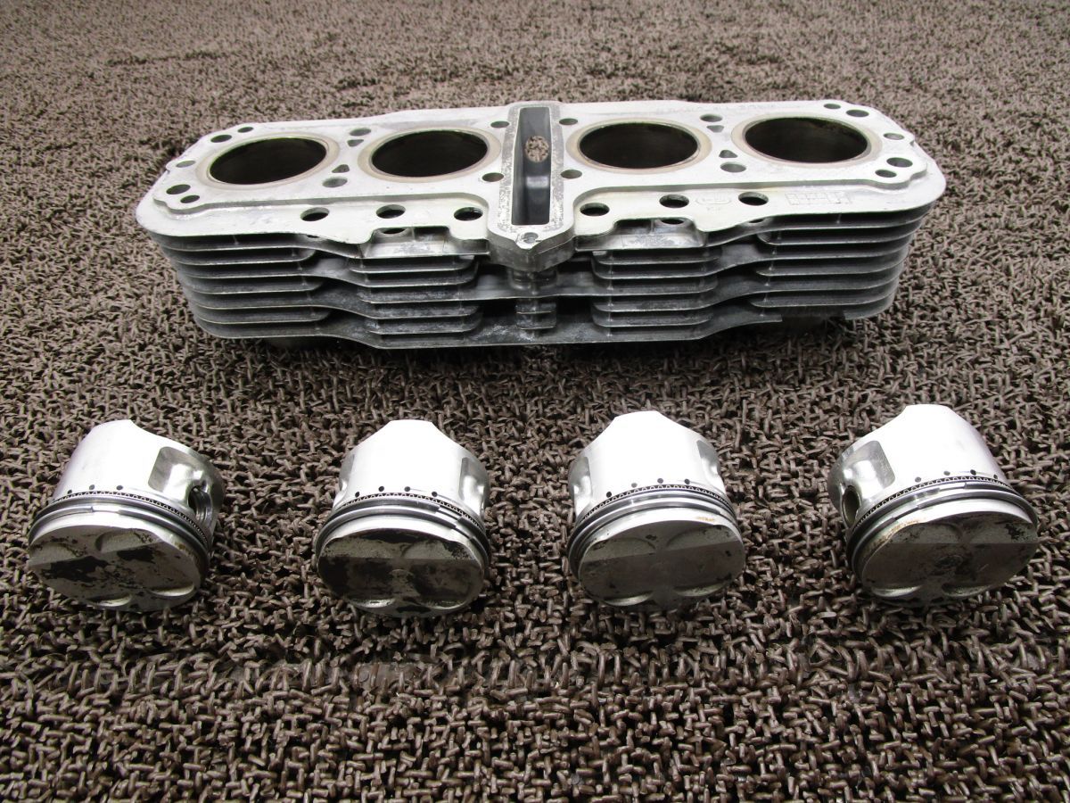 シリンダー ピストン