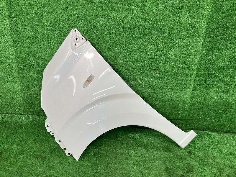 デイズ B46W 左フロントフェンダー X 4WD 63101-7MA2J QBB - メルカリ 