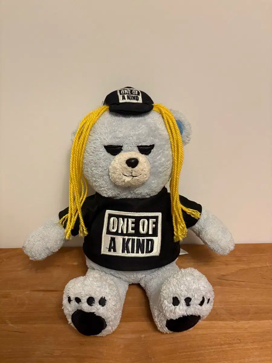 クマ中】G-DRAGON じよん ONE OF A KIND くま ぬいぐるみ