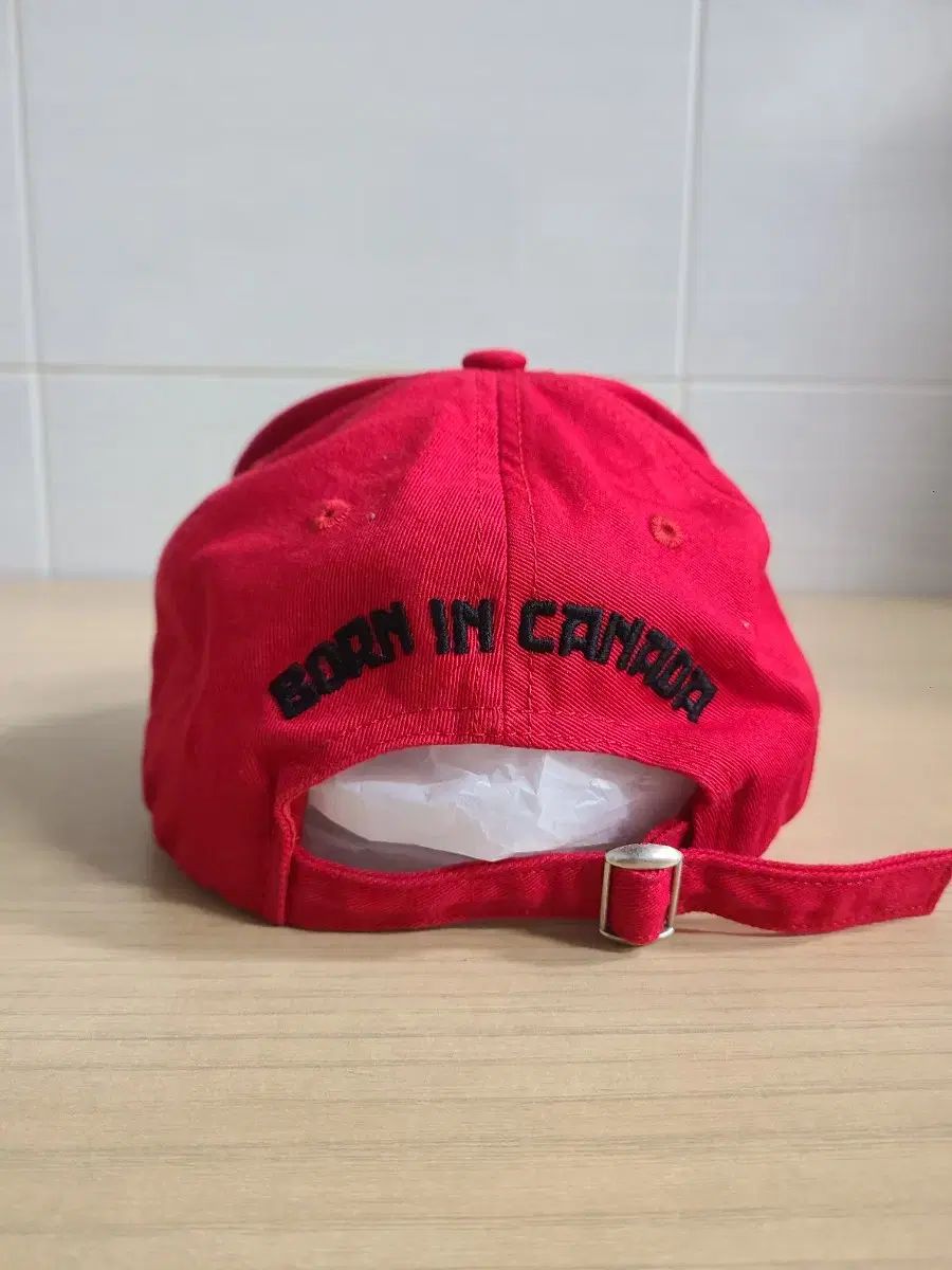 DSQUARED2 D2UPキャップ 新品タグ付き DSQUARED2 D2UPキャップ 新品タグ付き Dsquared2 ディー