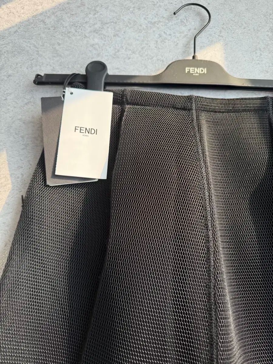 FENDI フェンディ メッシュ スカート ホログラムタグ