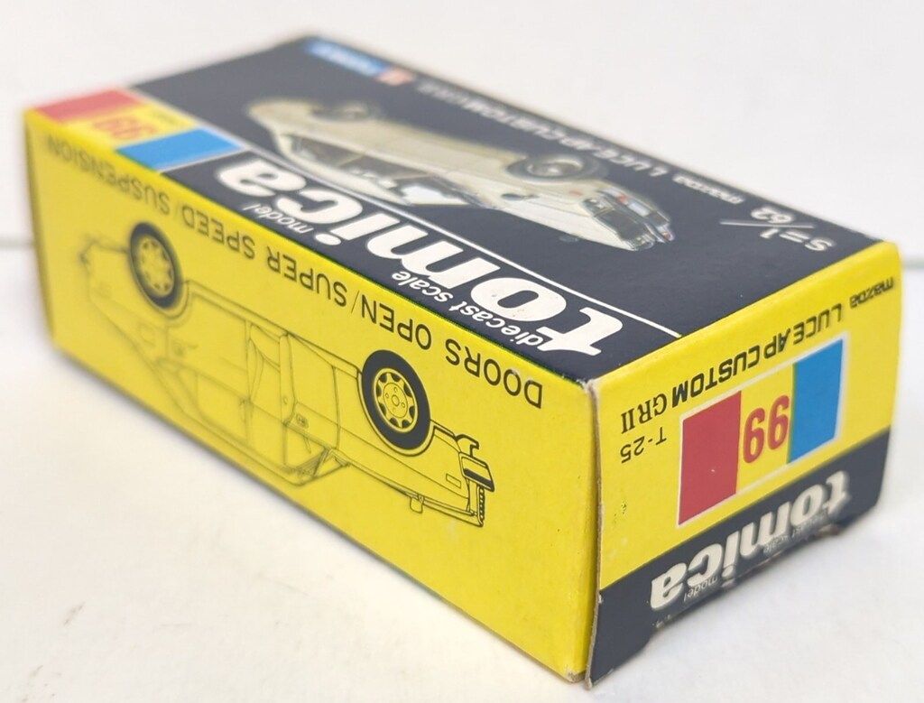 トミー トミカ黒箱