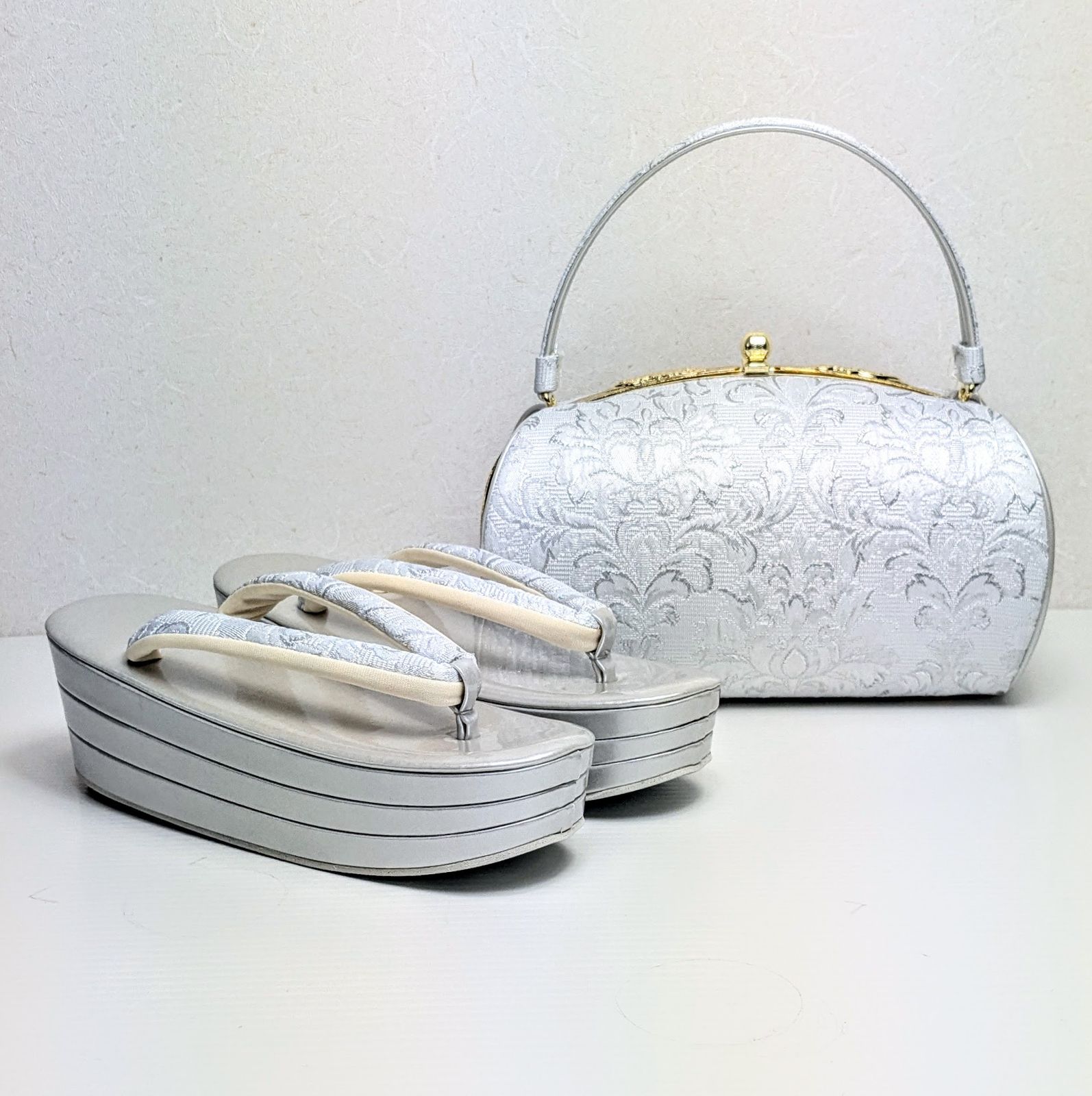 草履バッグセット 帯地 ふくれ織り 白 銀 シルバー フリーサイズ u104 