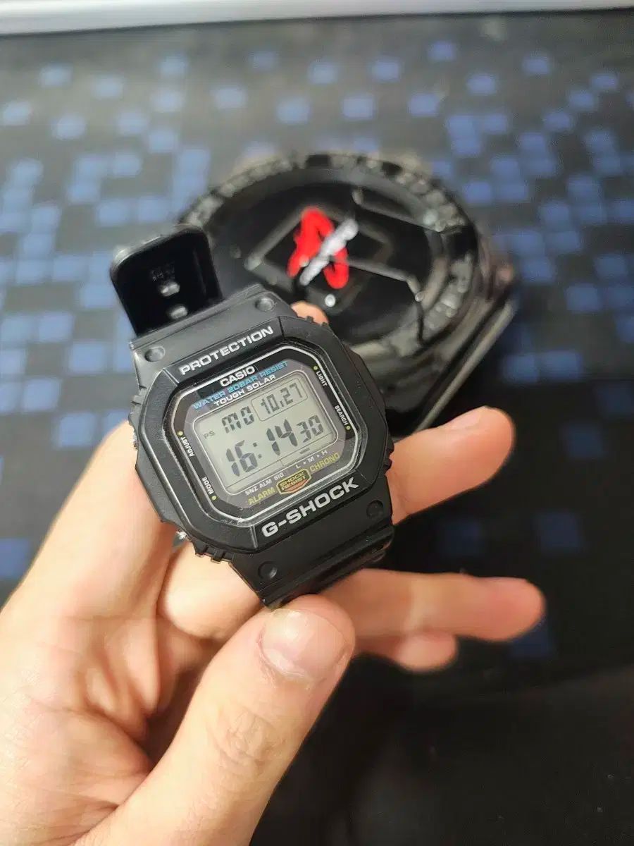 G-SHOCK g5600ue