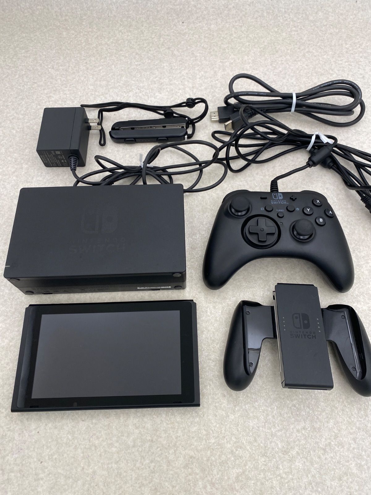 Nintendo Switch スイッチ　本体　※ジョイコンなし Amazon.co.jp: Nintendo Switch ニンテンドー スイッチ 本体のみ