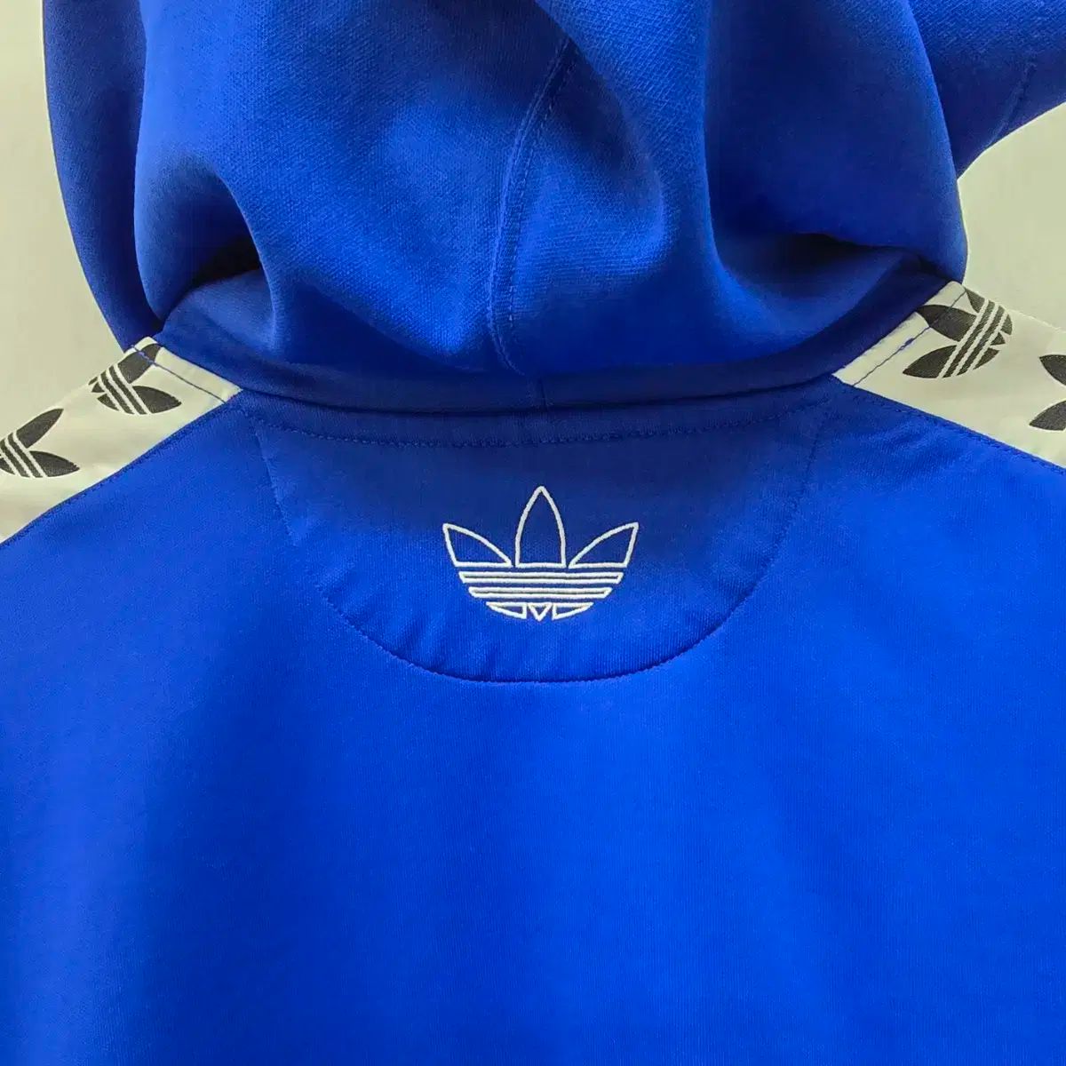 adidas Tape Adicolor TNT ジャケット - のみの通販 TNTテープロゴ