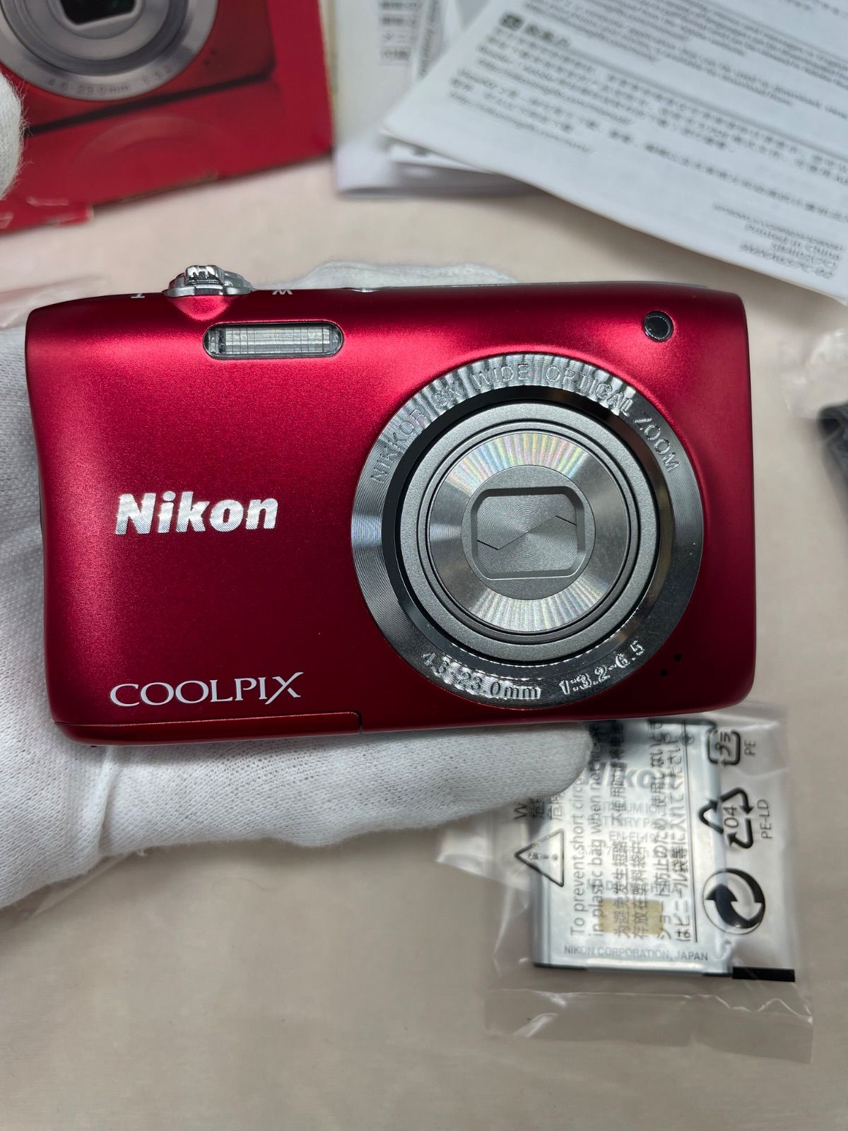 未使用品 Nikon デジタルカメラ COOLPIX S2900 レッド 【公式通販】