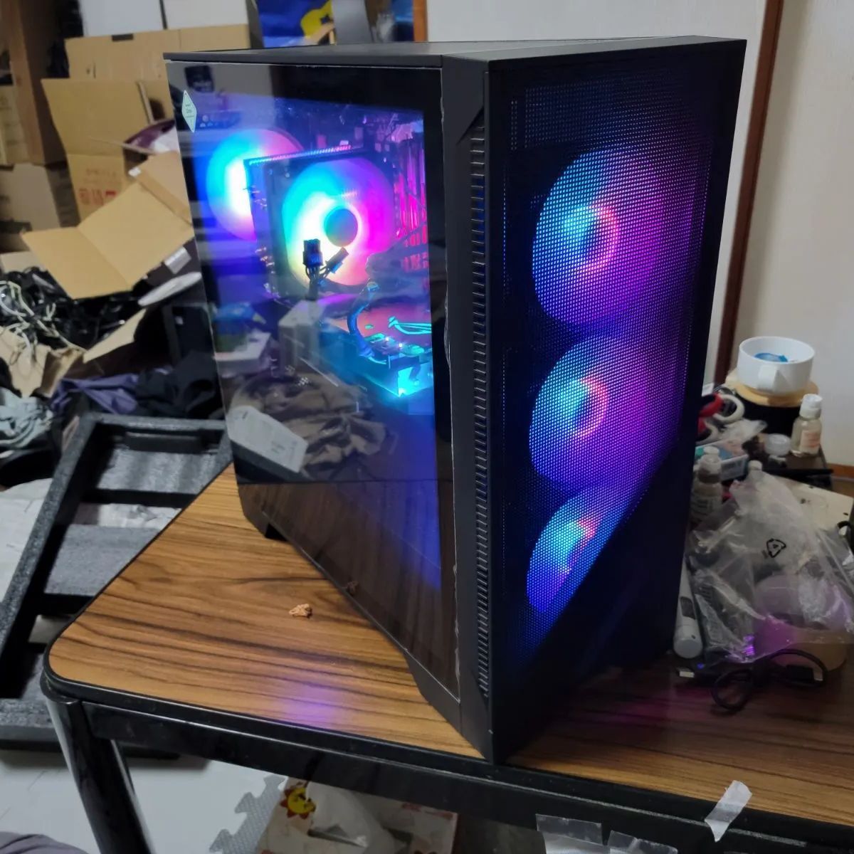 ゲーミングPC作ります 初心者でも大丈夫です 高性能PCも用意できます ヴァロラントやフォートナイト APEX等 オーダーメイド