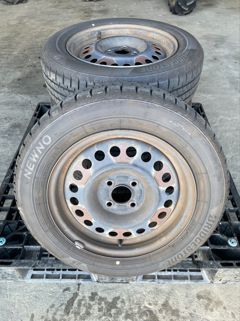 185 65R15 製造 日産ティーダ ノート ウィングロード ノーマルタイヤ スチールホイール 4本