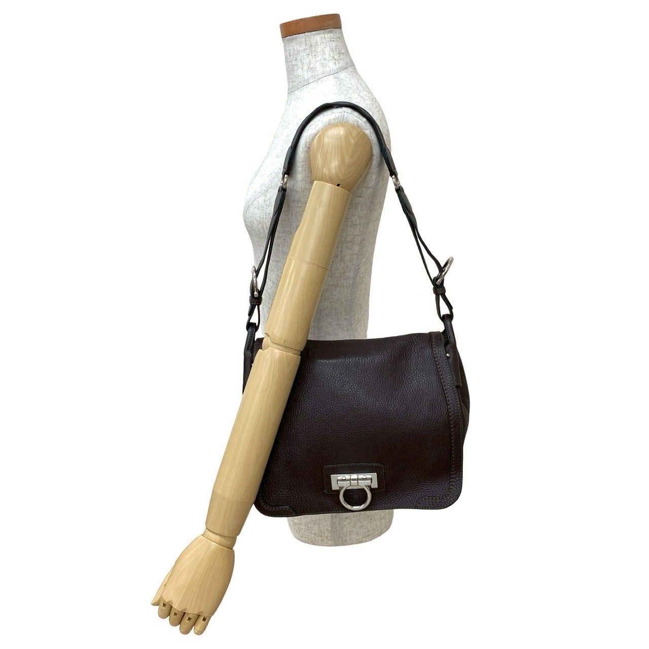 【極美品】サルヴァトーレフェラガモ ガンチーニ金具 レザー ベルト ゴールド サルバトーレフェラガモ Salvatore Ferragamo ベルト ダブル
