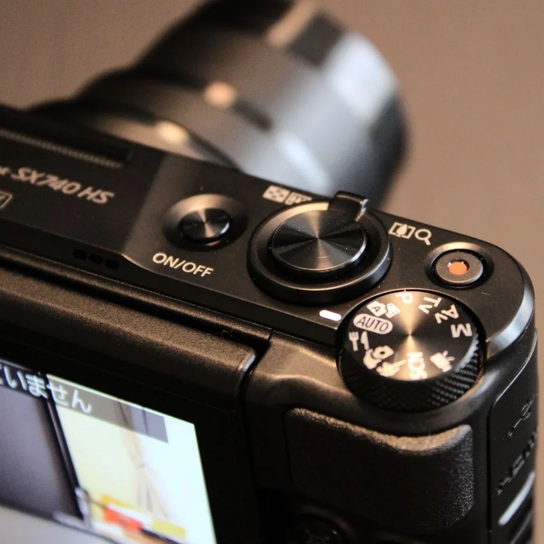 PowerShot SX740