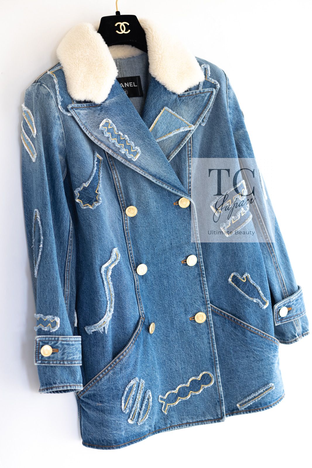 CHANEL - シャネル 19A P61927 デニムコート メティエダールライン 襟ボア 1651112647.jpg?1660837769
