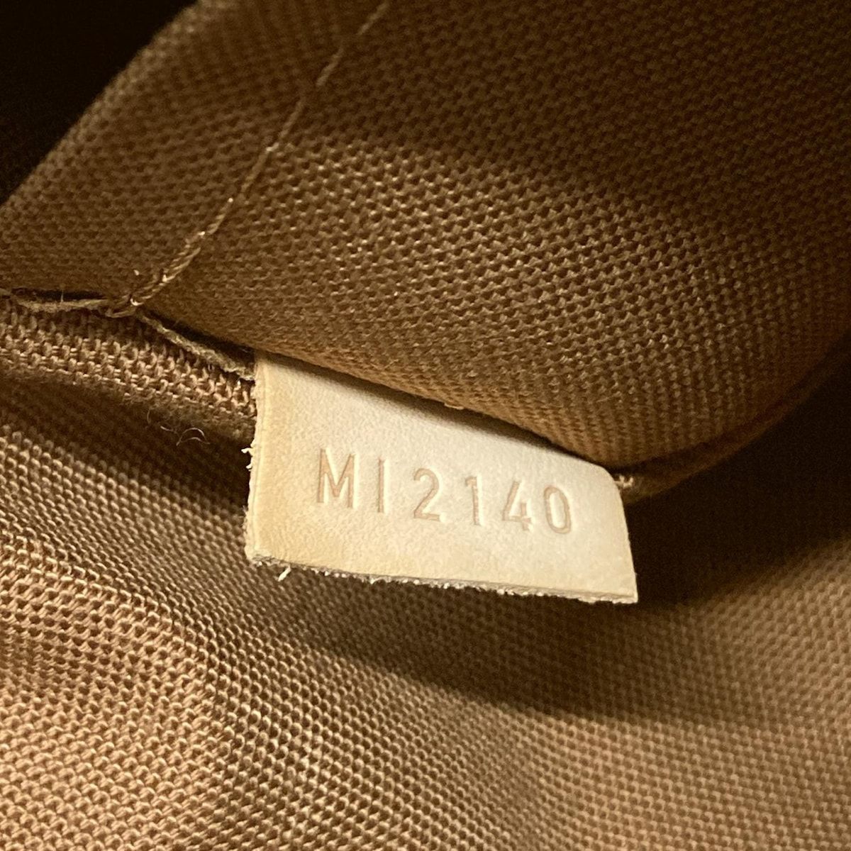 ショルダーバッグ