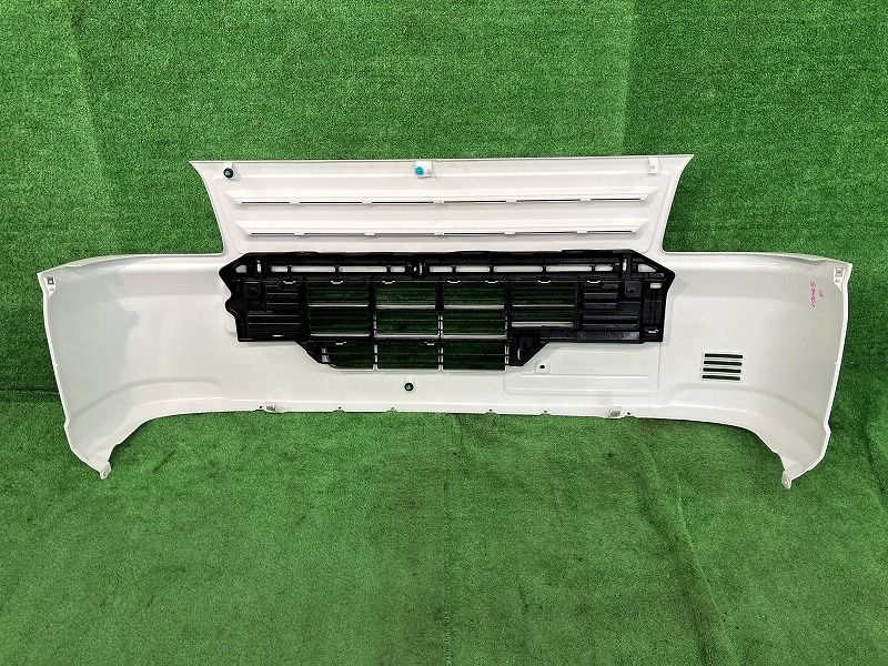 キャリィ DA16T フロントバンパー 特装ベース車キャブシャシーアオリなしエアコン付 71711-85T00-R7E 26U