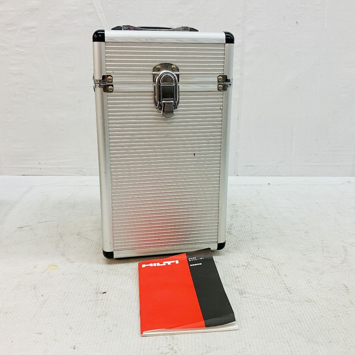 HILTI PV42 ヒルティ ラインレーザー 墨出し器 ハードケースセット 電動工具 C10426077