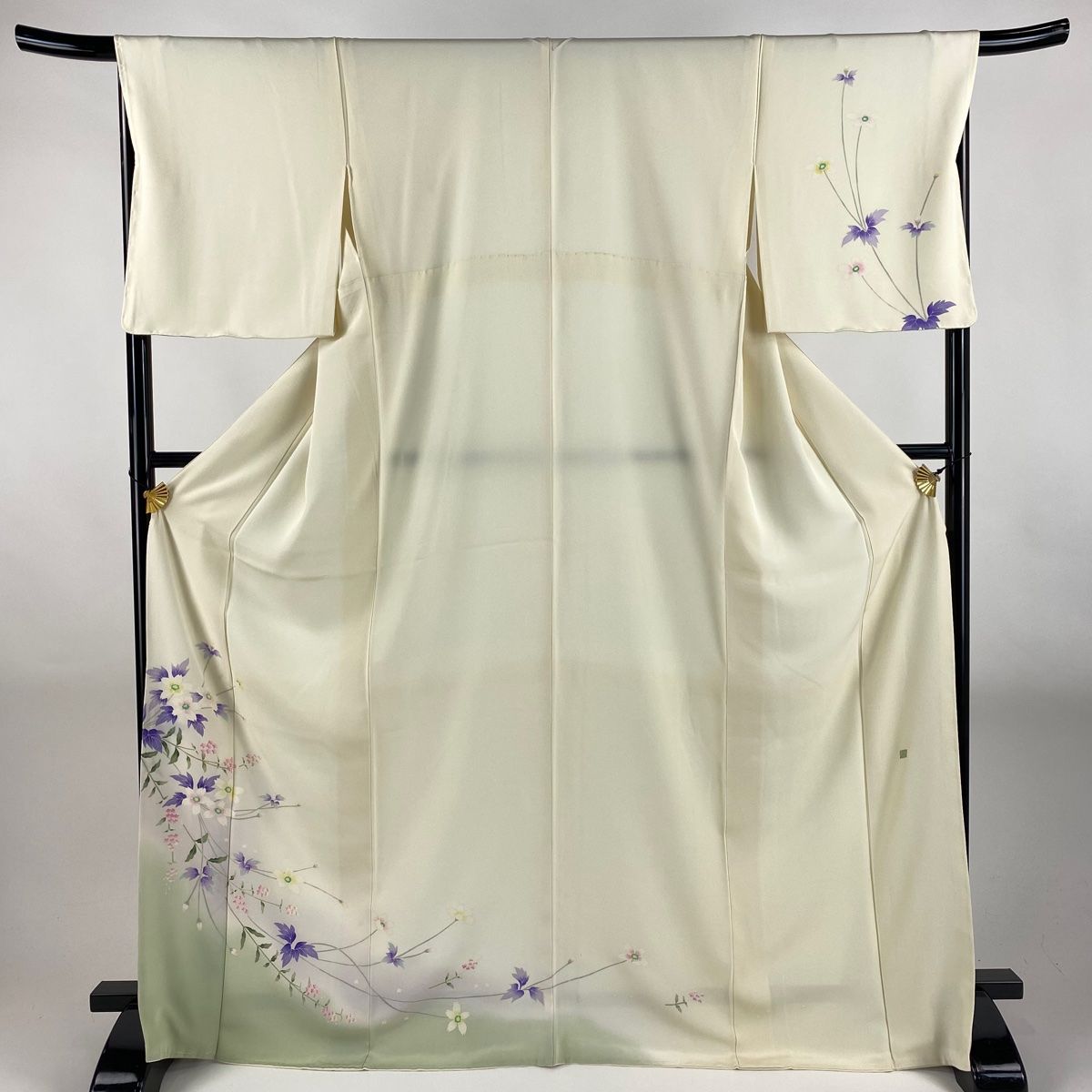 付下げ 身丈170cm 裄丈67.5cm L 袷 小田美知代 加賀友禅 落款 証紙 草花 ぼかし クリーム 正絹