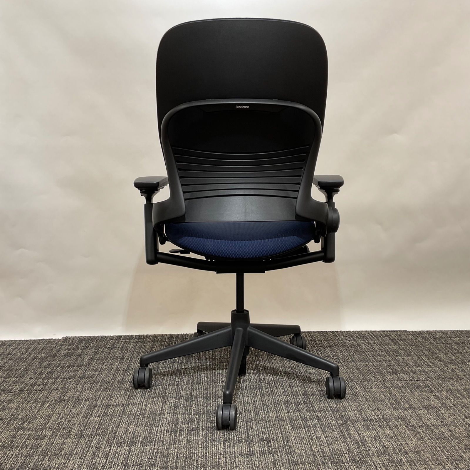 Steelcase・スチールケース】Leap V2(リープV2)【動作良好
