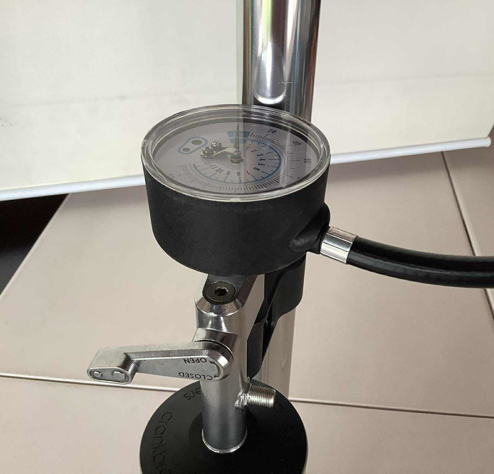 キャニスター アナログメーター