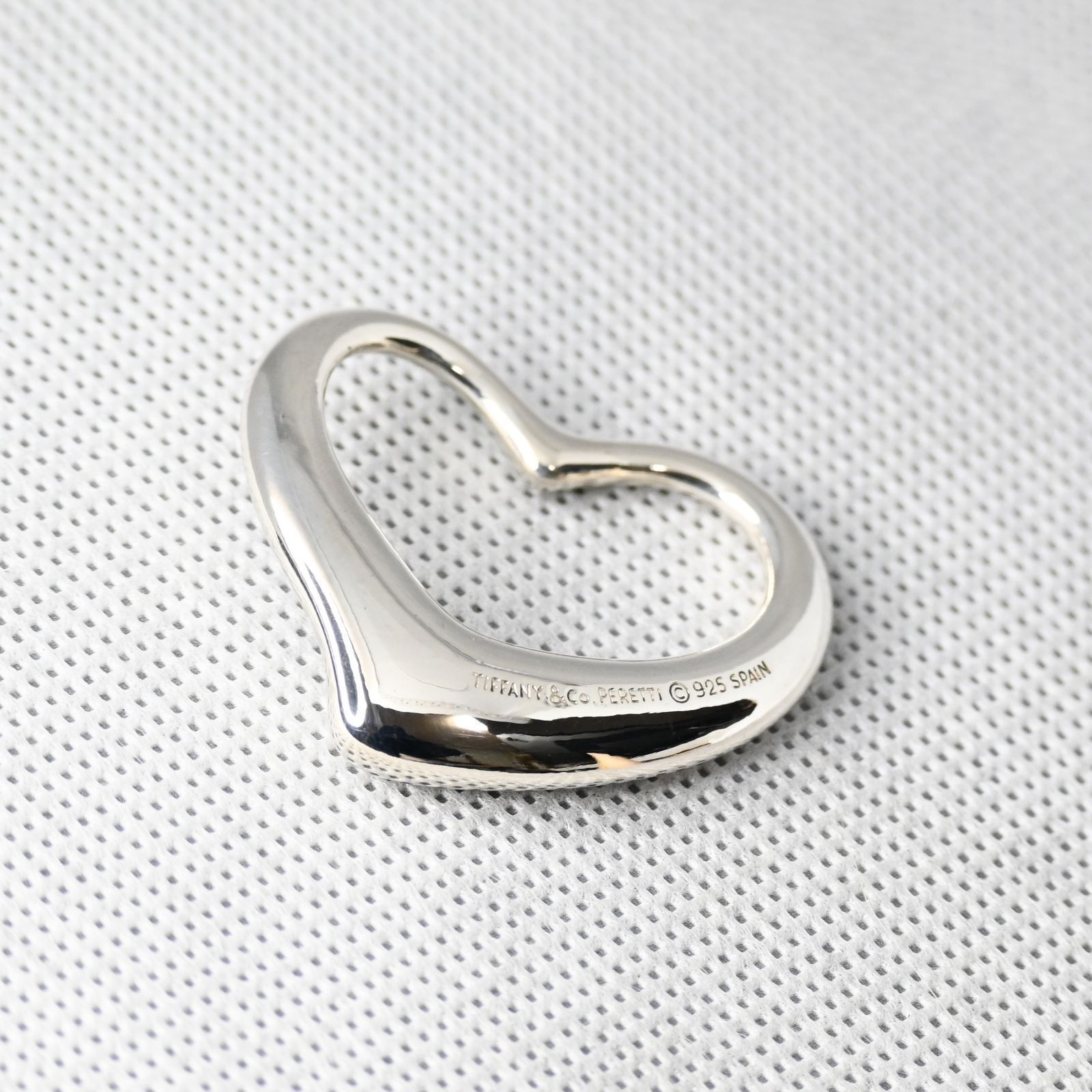 新品仕上げ 大きめ 3.5cmx3.1cm Tiffany & Co. オープンハート ラージ 
