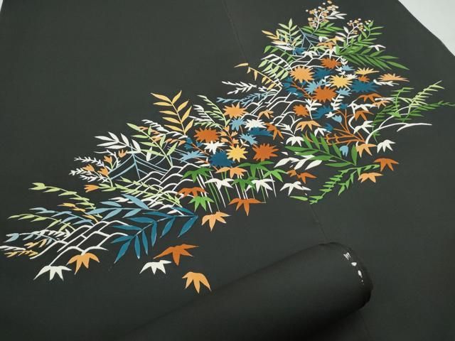 花美人■羽織・コート　反物　羽尺　立涌吉祥文　葡萄色　逸品　未使用　aaa1756 色無地 特選６Aシルク 紋意匠桐竹鳳凰文 霞色反物1反・胴裏1枚・共色八掛1枚セット着物 色無地 正絹 反物 袷 単衣 地紋 茶道 茶席 学校行事  七五三 礼装用 入学式 卒業式 結婚 | 色無地着物専門　みやこさかえ