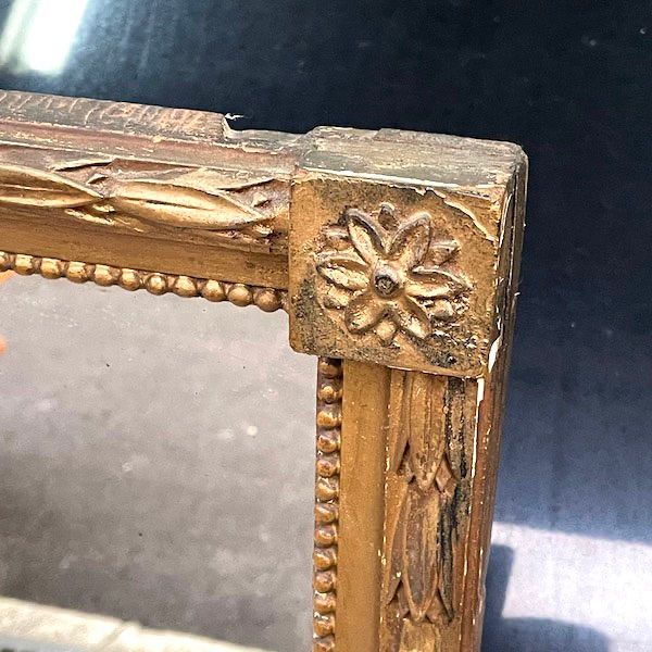 ビンテージ ウォールミラー 壁掛け鏡 木製枠 木彫りの装飾 鏡