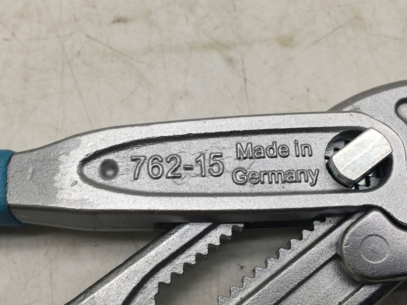 M01