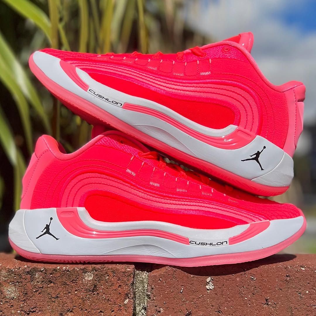 JORDAN LUKA 4 PF HCERKA ナイキ ジョーダン ルカ 4 ドンチッチ MEN S flash crimson|black-sunset pulse-white HF0824-600