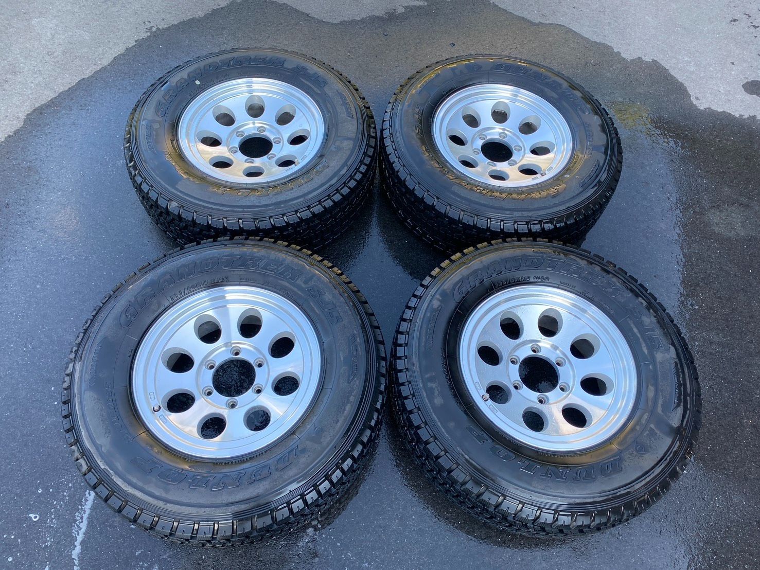 ジムライン １６インチ アルミ ホイール GRANTREK 285 80R16 スタッドレス ランクル