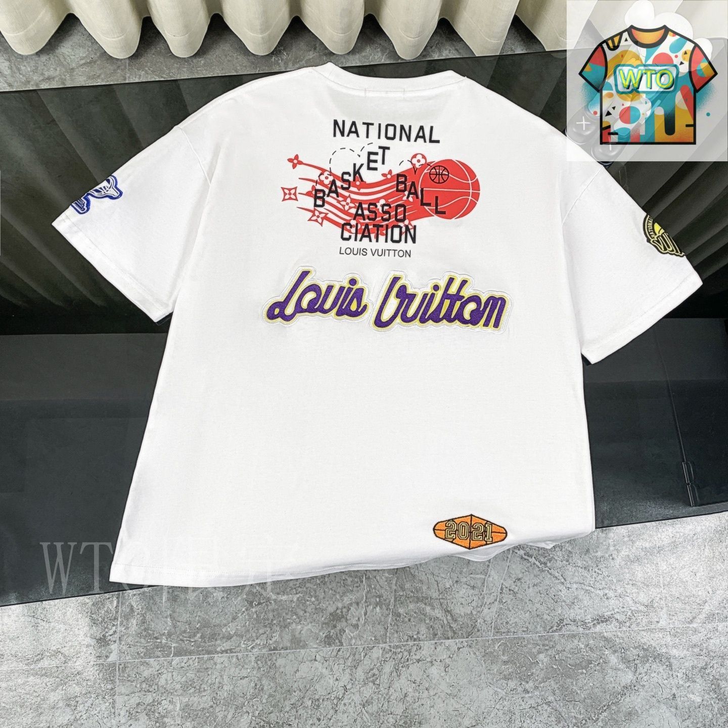 今日特価】LOUIS VUITTON x NBA 刺繍?身パターン 半袖 T シャツ