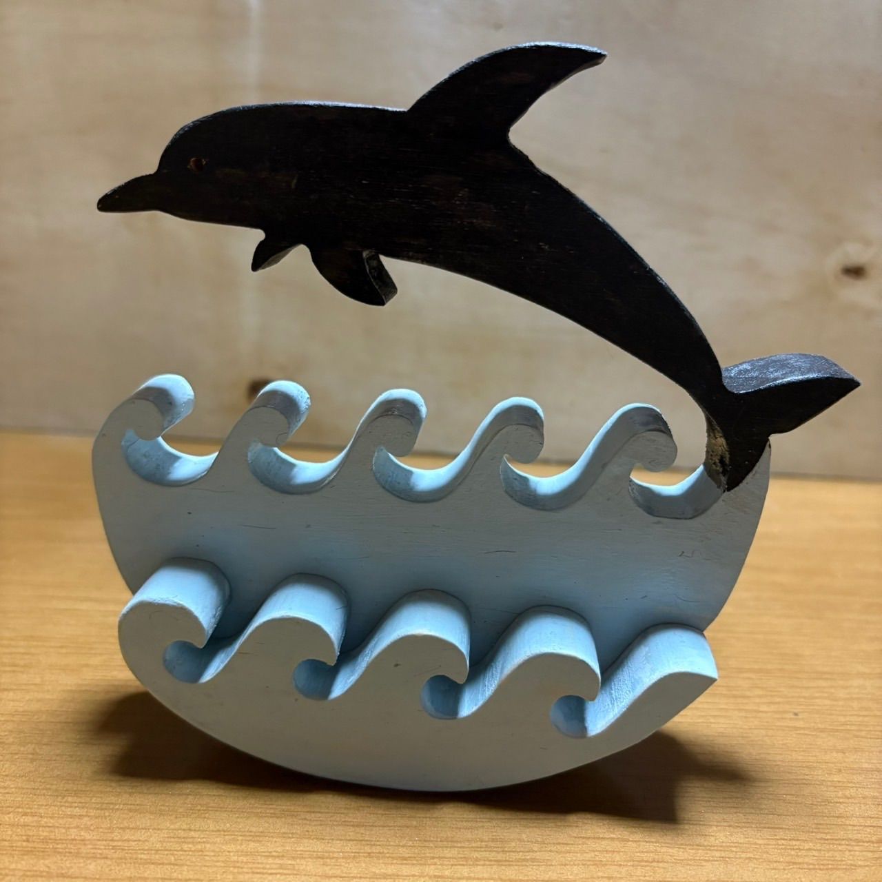 ハンドメイド】木彫りのイルカと波のおもちゃ/組み木・インテリア・夏