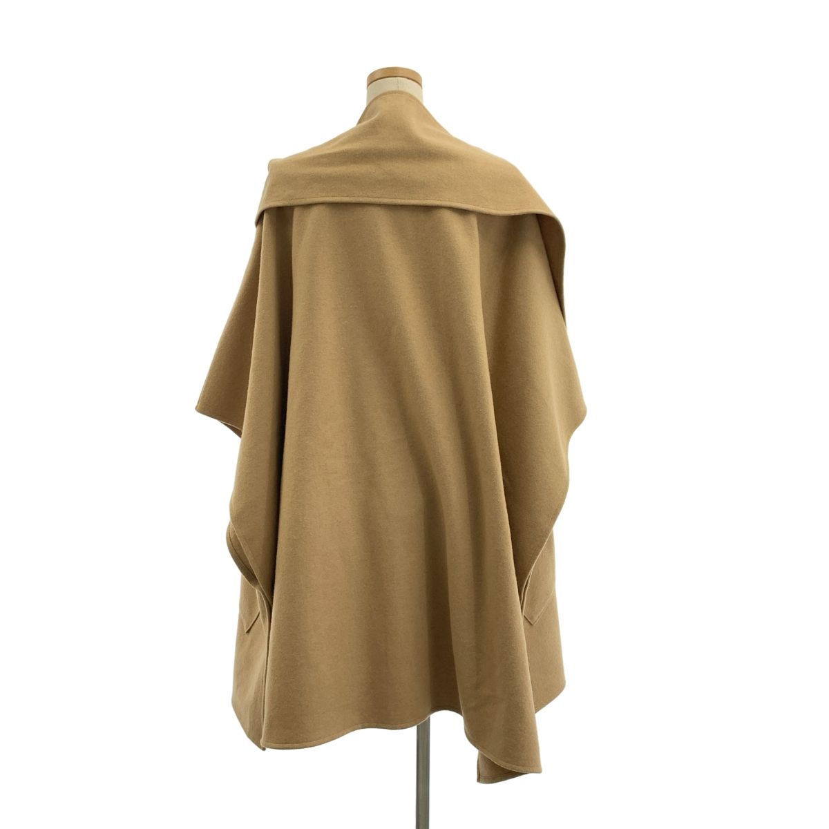 美品♡COGTHEBIGSMOKE ウールケープポンチョ　キャメル　ダブルジップ 美品♡COGTHEBIGSMOKE ウールケープポンチョ キャメル ダブルジップ