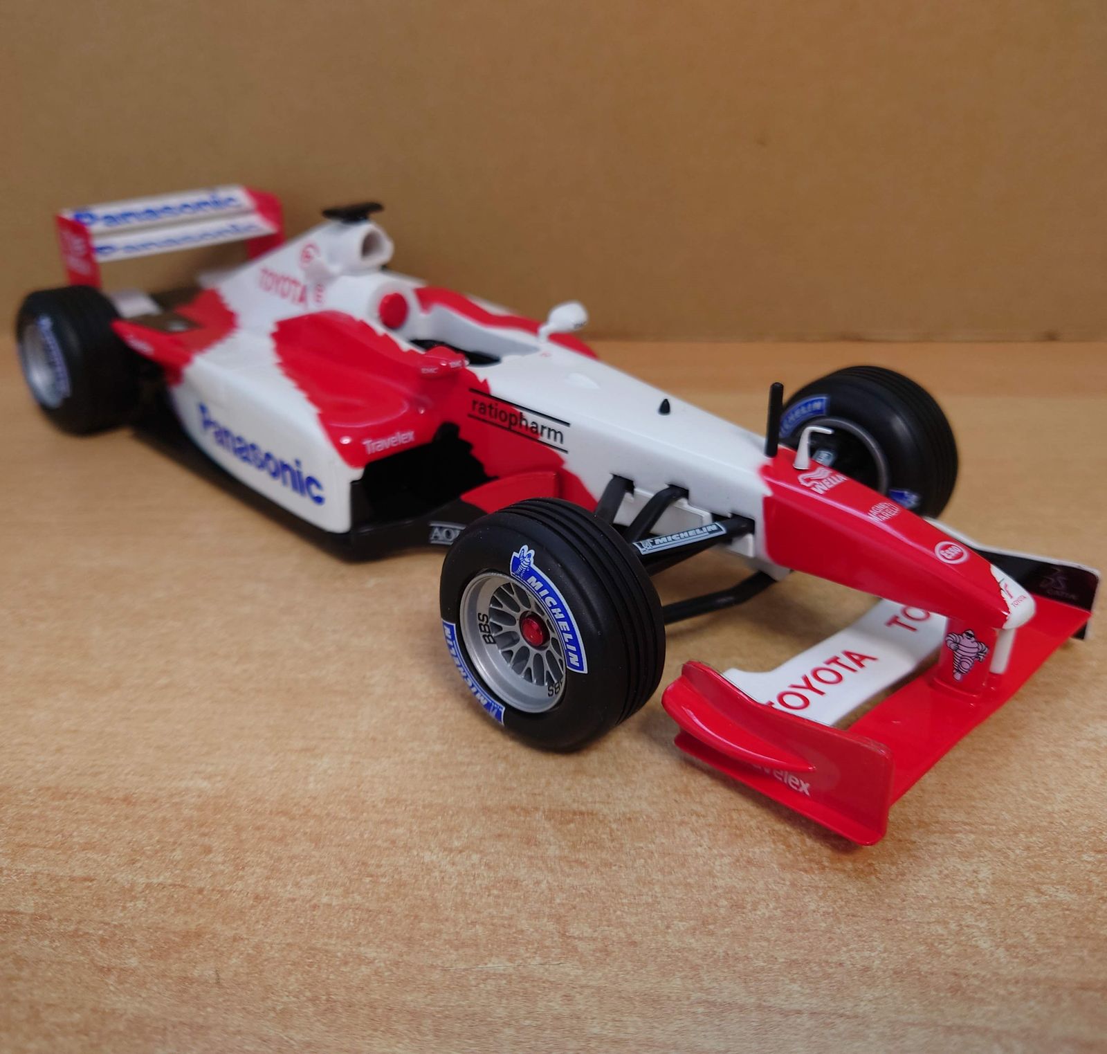 1/18 Panasonic TOYOTA Racing Esso F1参戦記念グッズ パナソニック