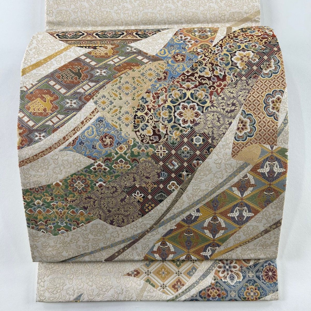袋帯 美品 名品 雪輪 華文 金銀糸 箔 灰紫 お太鼓柄 正絹 袋帯 秀品 落款あり 一期一会 雪輪 花うさぎ 金銀彩 ぼかし 濃紫