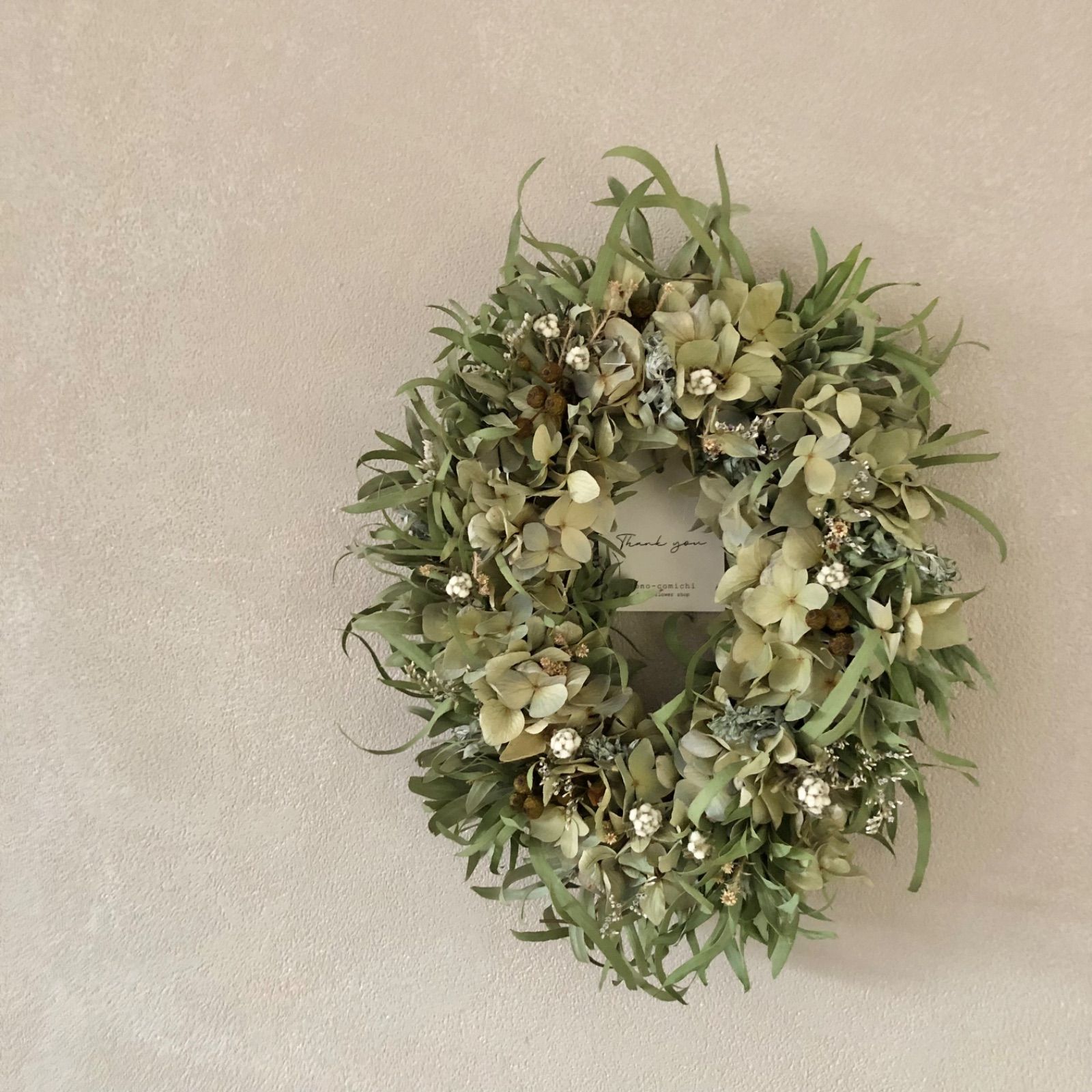 1.ユーカリオーバルリース summer breeze 風そよぐ夏 ブルーブッシュとユーカリのオーバルリース