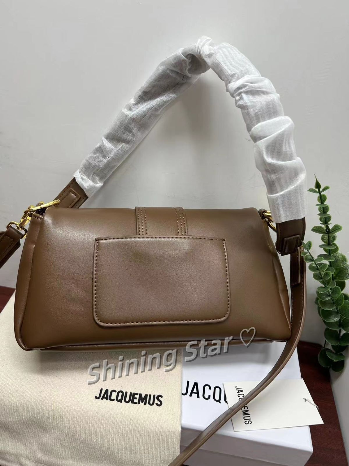 ジャックムス JACQUEMUS ブラウン ショルダーバッグ クロス
