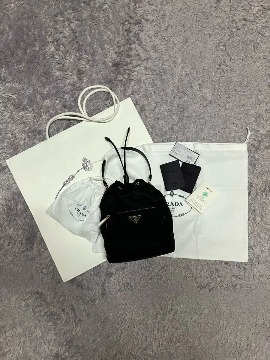 PRADA プラダ 1bh038 Re-Nylon バケットバッグ ブラック