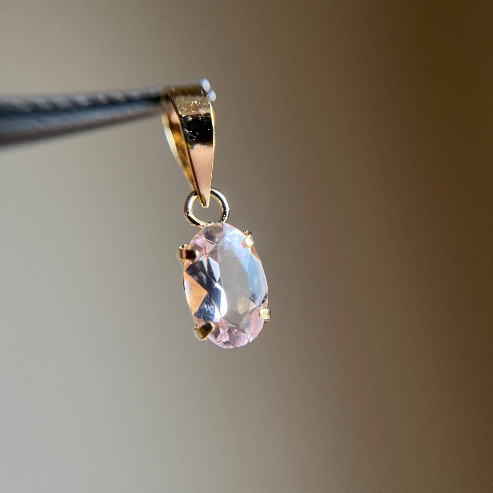 K18 天然石モルガナイト ペンダントトップ oval 18金 morganite