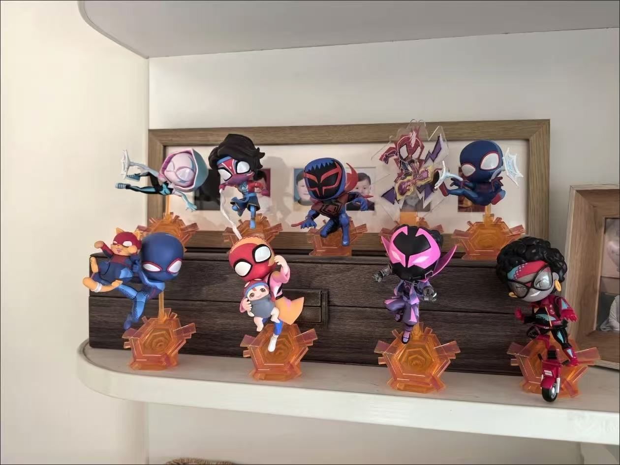 POP MART MARVEL スパイダーマン：アクロス・ザ・スパイダーバース