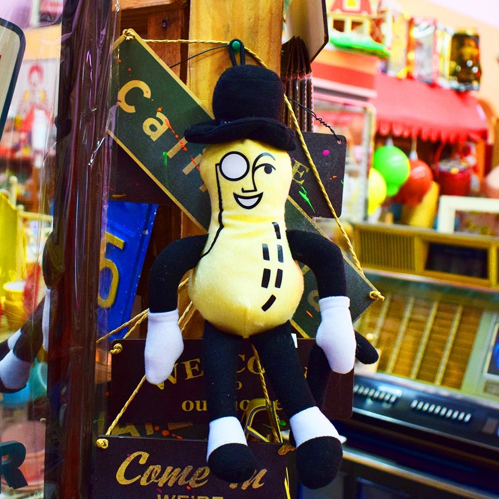 Mr.ピーナッツ プラッシュドール】 ぬいぐるみ / Peanut キャラクター