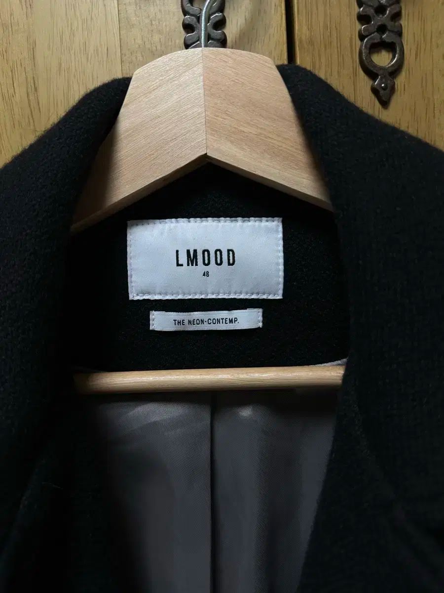 LMOOD(エルムード) コンテンポラリー バーシティジャケット 48 黒 MUSINSA公式 | LMOOD Contemporary Varsity Jacket Black