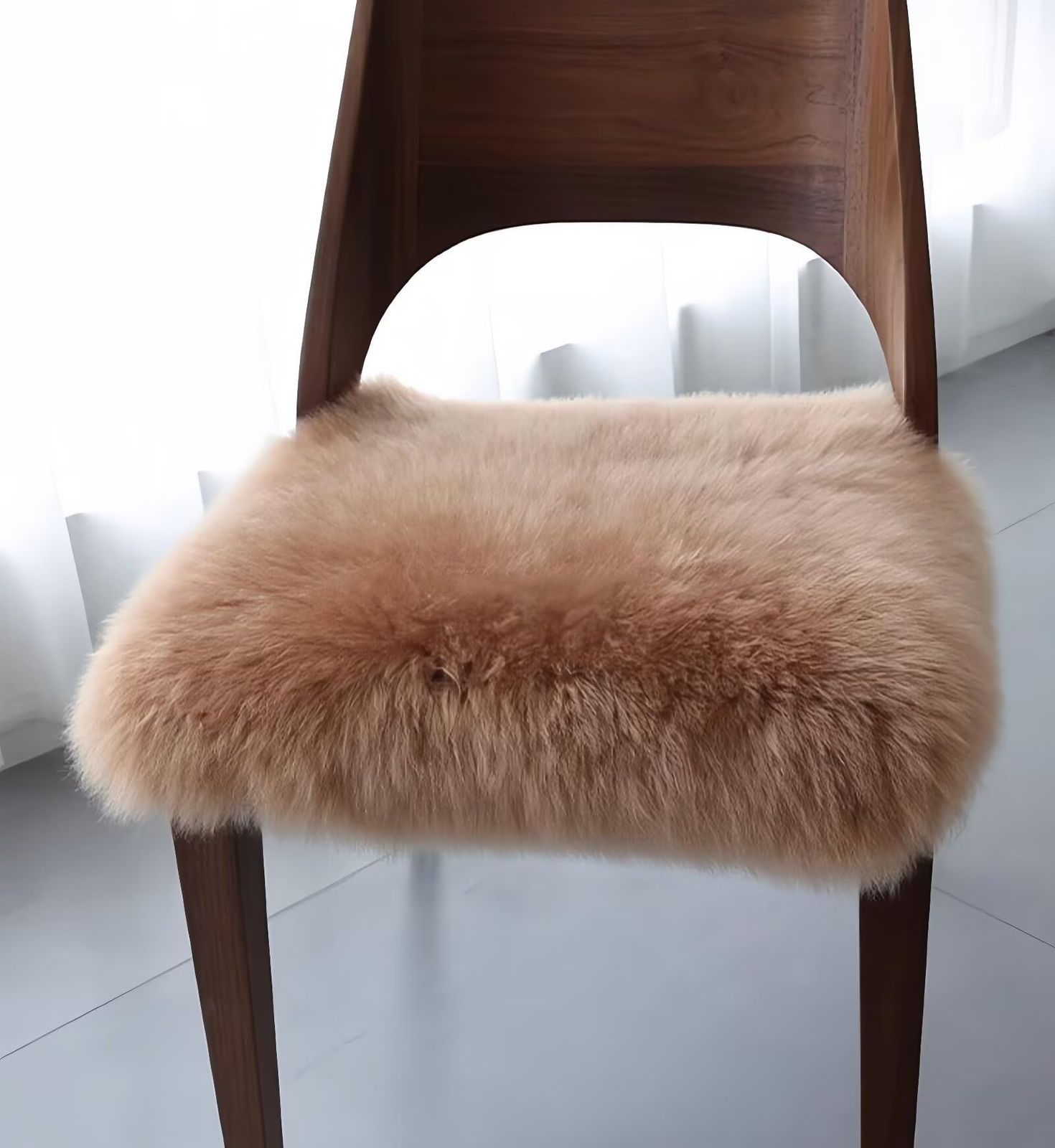 MIMIER ムートンラグ ムートン 座布団 天然ムートン 長毛 毛足約60~90mm 45×45cm ブラシ付 椅子ムートン 車席ムートン オーストラリア産原皮使用 贅沢 ムートン敷物 リアルファー 防ダニ 高密度 高弾力