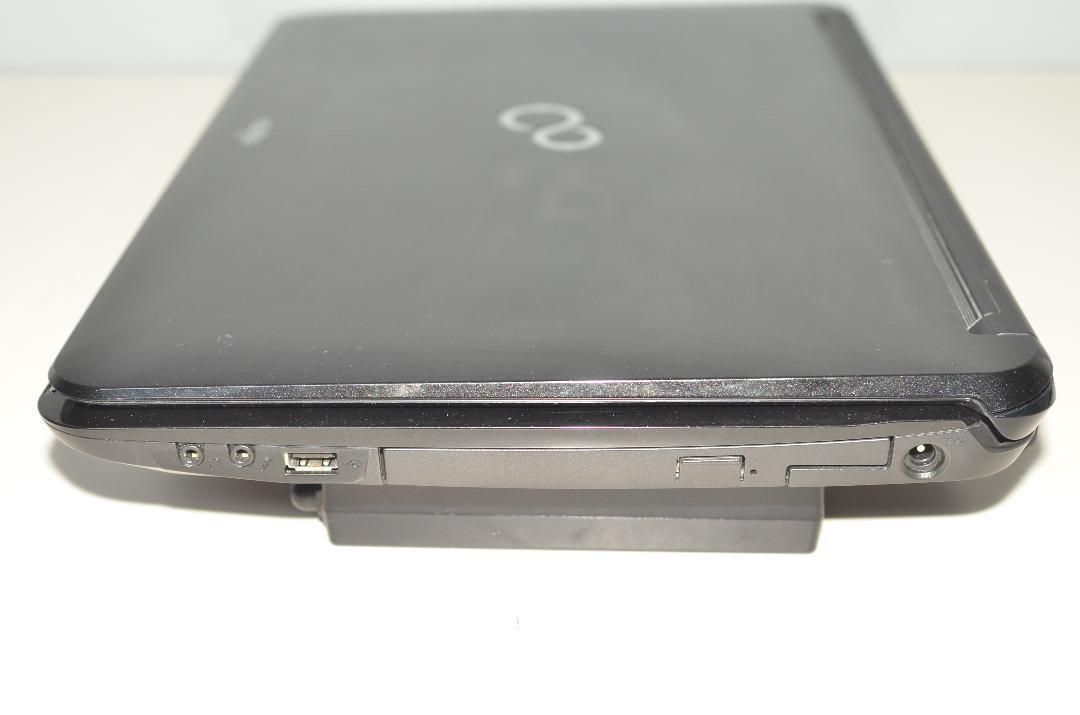 中古良品ノートパソコン Windows11+office 富士通 AH54/D 高性能 第二 