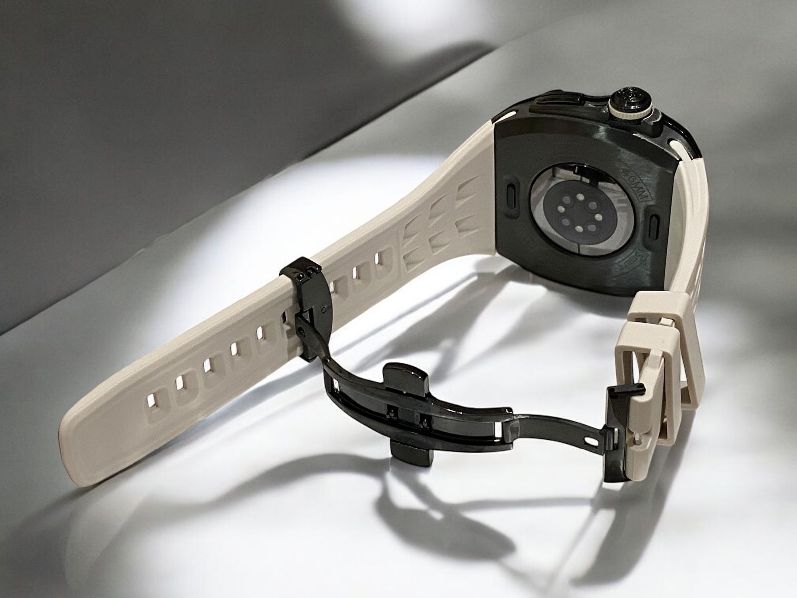 131@Apple Watchカバーケースアップルウォッチラバーバンドベルト Apple Watchバンド ラバーベルト カバー クリアケース SS3 公式通販