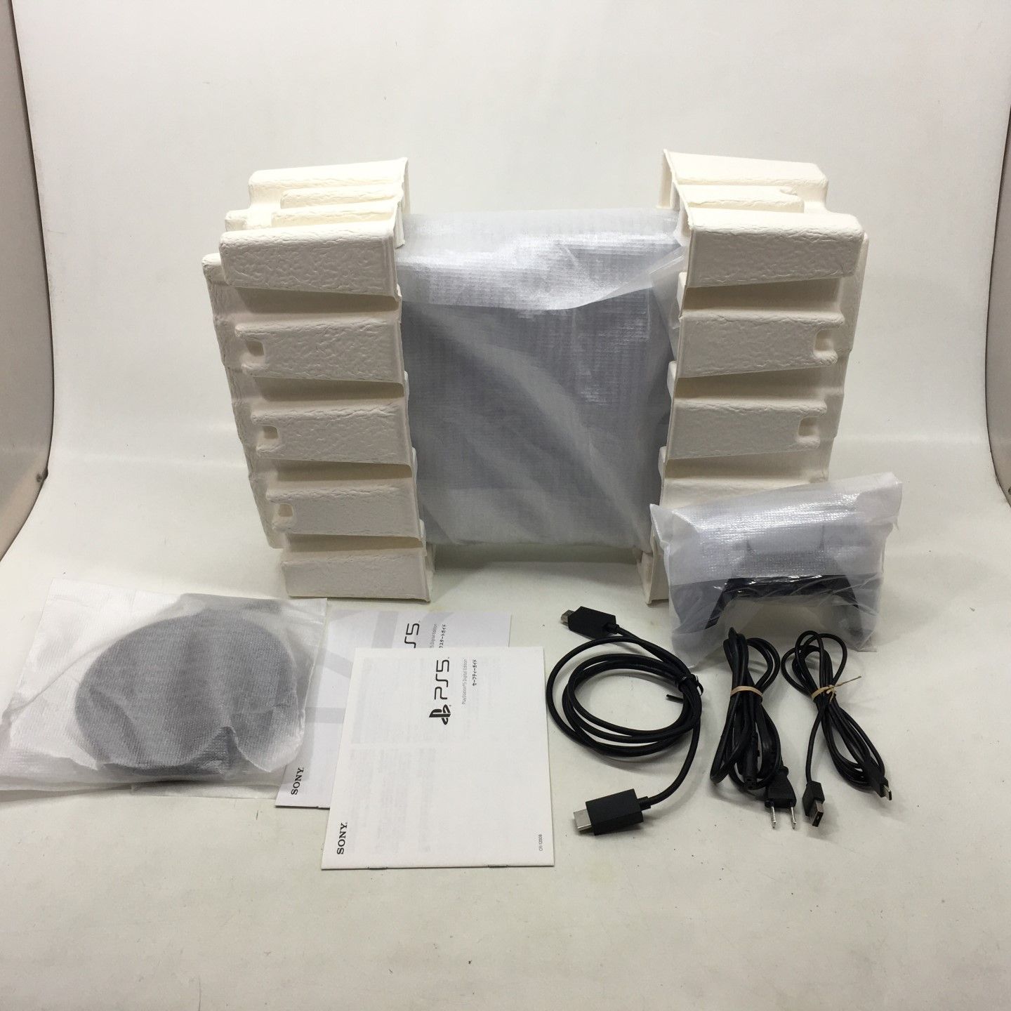 01w-3180 〇 PS5 本体 CFI-1200B デジタルエディション プレイステーション5 動作確認済み 【中古品】