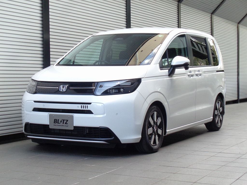 フリードハイブリッド