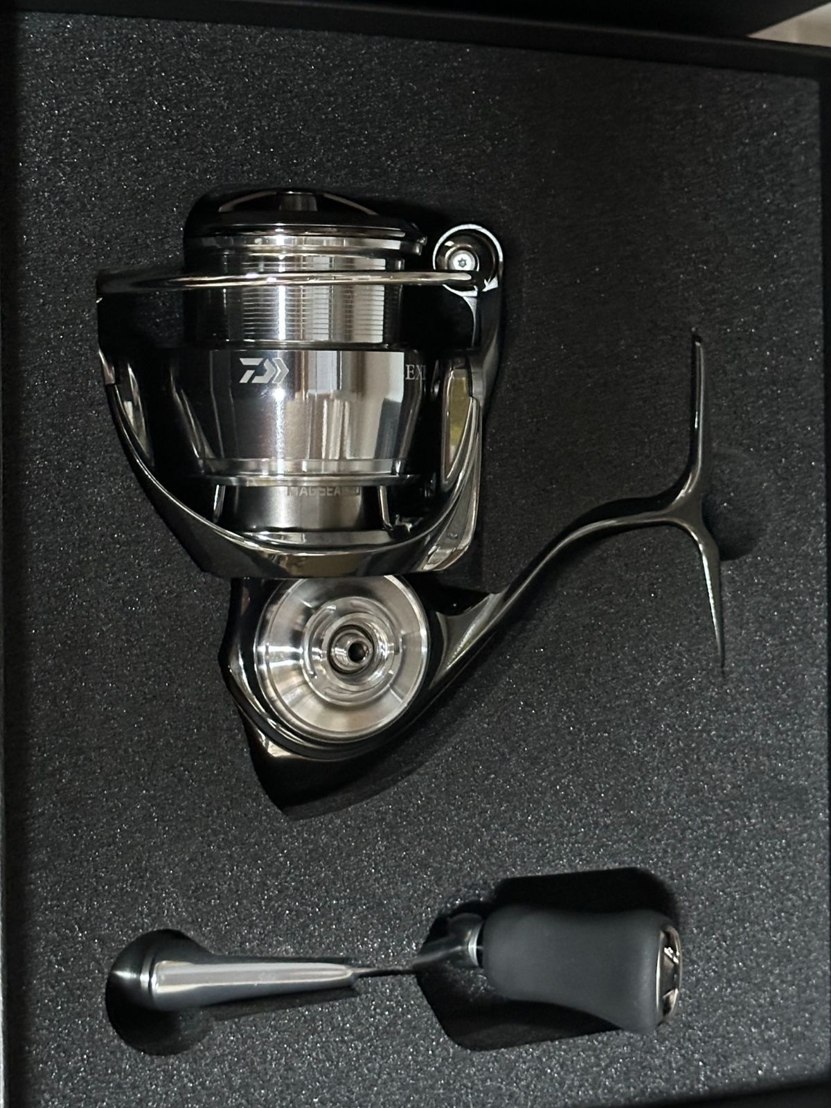 ダイワ DAIWA  22 イグジスト LT2500S  スピニングリール  美品