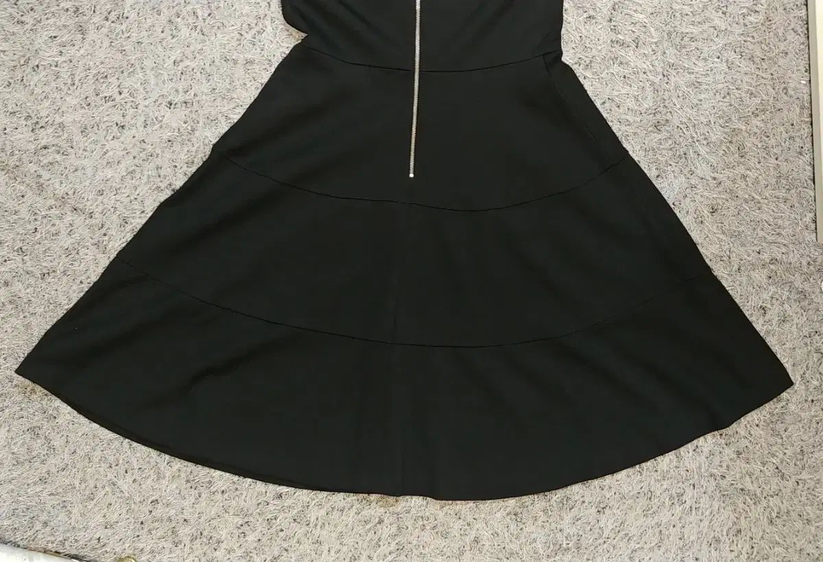 バナナリパブリック 黒