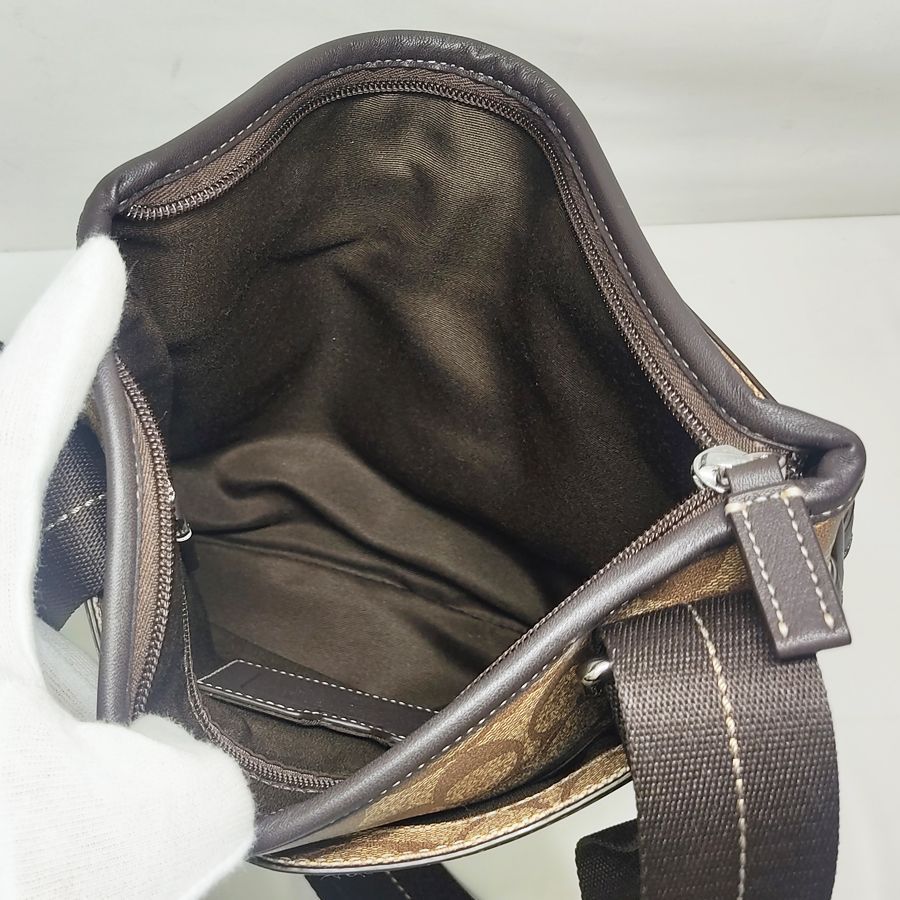併売商品※◇未使用保管品◇COACH【コーチ】シグネチャー斜め掛け
